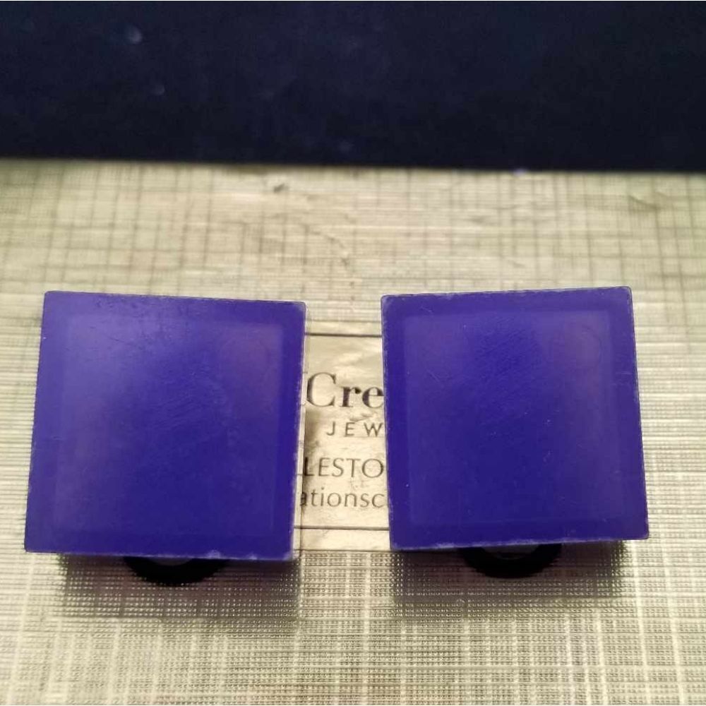 80s purple clip onânostalgia earrings E0151